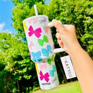 Katydid Colorful Bow Drinkware